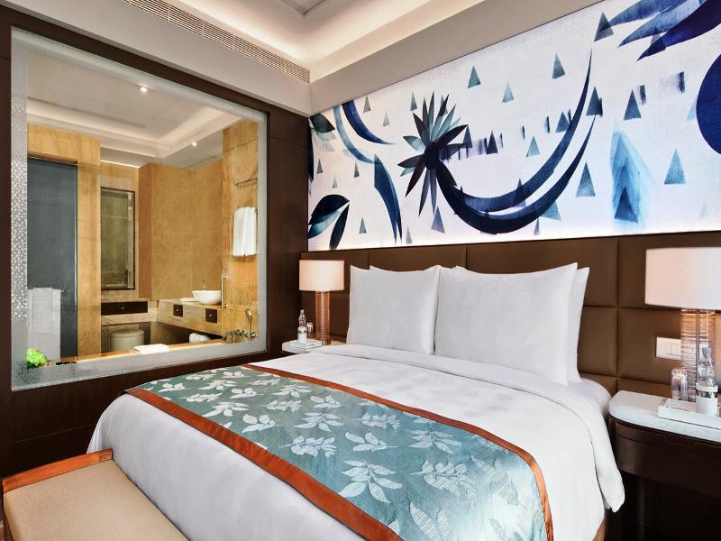 The Leela Ambience Convention Hotel Delhi Нью-Дели Экстерьер фото Deluxe Room