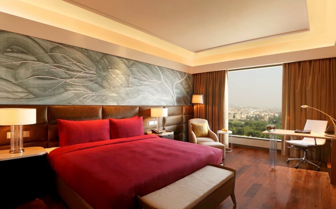 The Leela Ambience Convention Hotel Delhi Нью-Дели Экстерьер фото A room at The Park, New Delhi